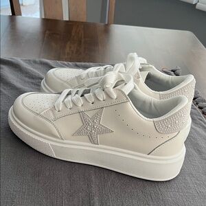 Vintage Havana White Sneakers